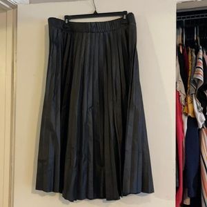 Faux leather black skirt